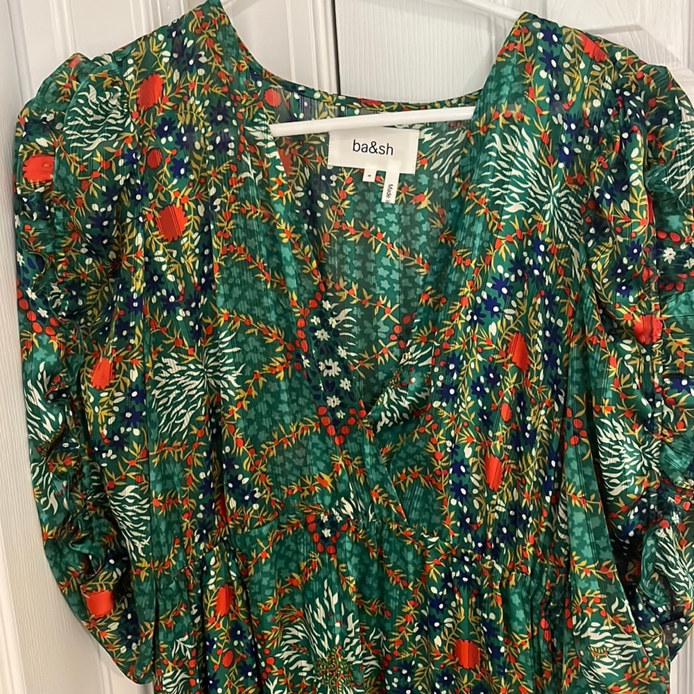 Ruffled, tiered ba&sh Size Medium dress. Excellent condition.